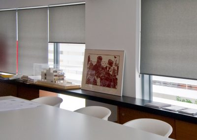 Roller Blinds Internal Architectural Offices, Εσωτερική Σκίαση ΡΟλοκουρτίνες σε Αρχιτεκτονικό Γραφείο