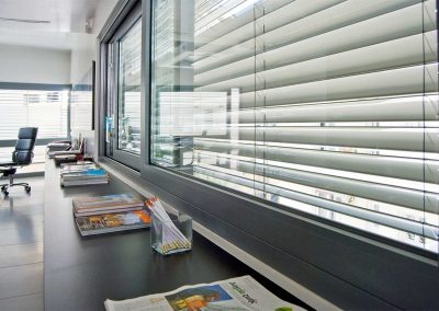 External Venetian Blinds, Εξωτερικές Οριζόντιες Περσίδες